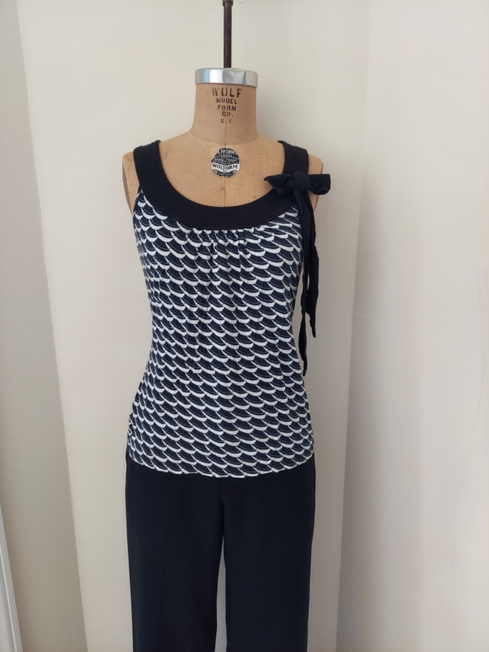 LOFT Black and White Sleeveless Knit Tank with Shoulder Bow